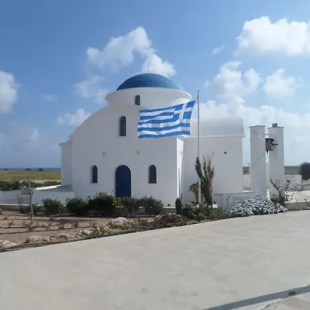 Remarkable 2-bed House In Poli Crysochous